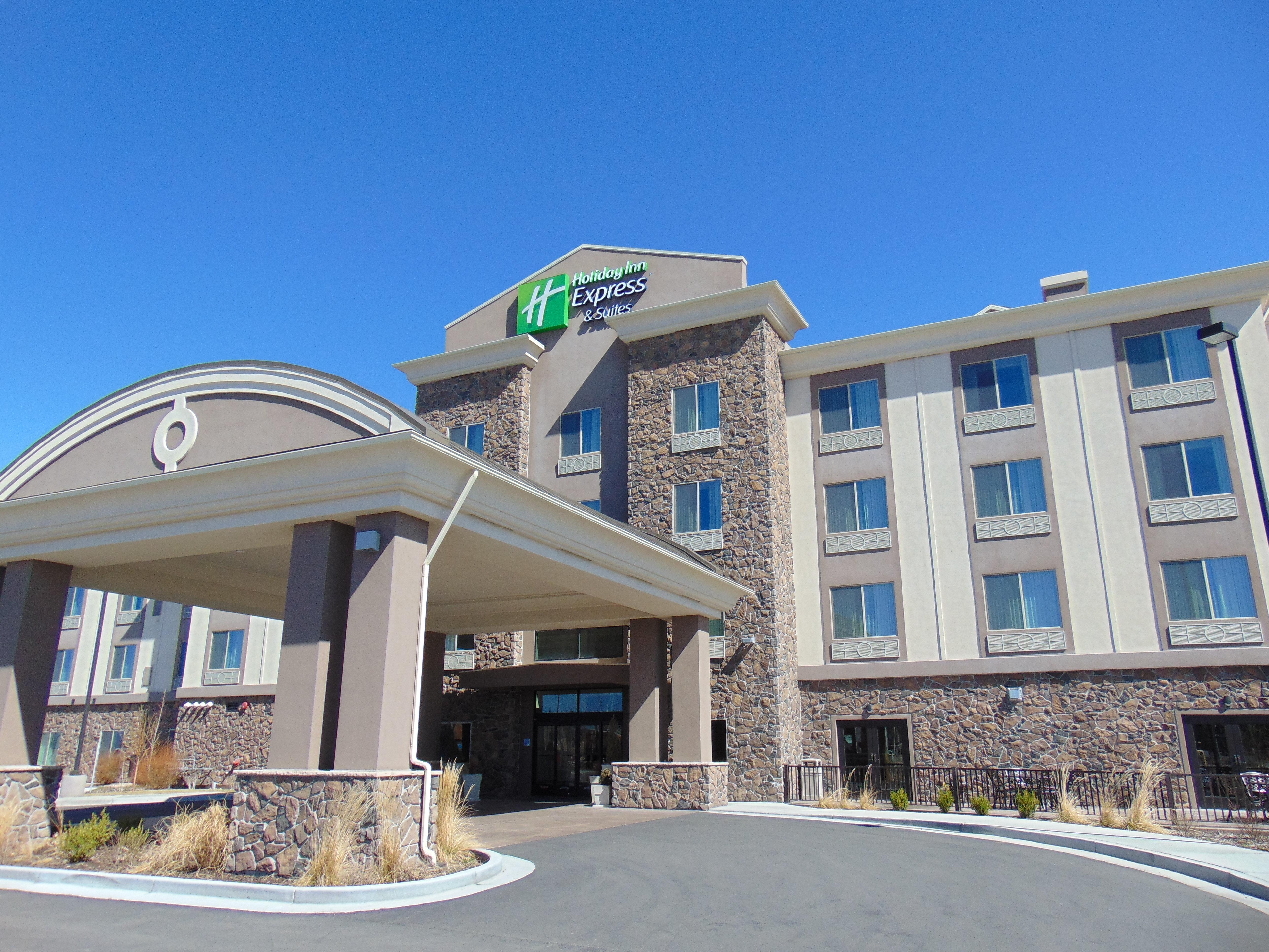 Express & Springville-south Provo Area By Ihg Hotel 2*